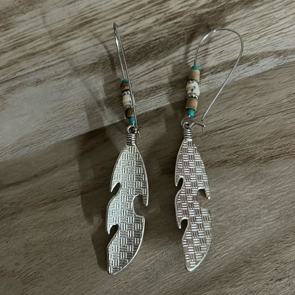 Feather & Turquoise Earrings - Picture 3 of 4